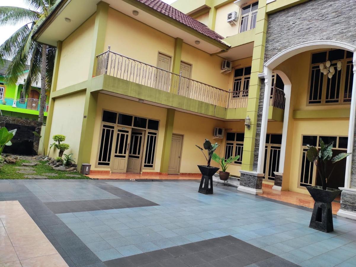 Hotel Randik Sekayu 외부 사진