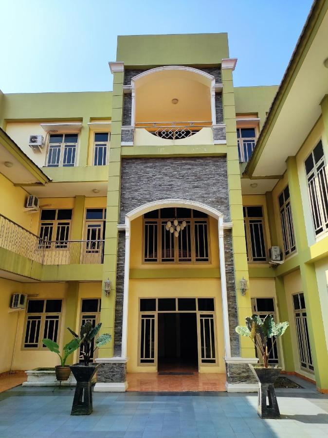 Hotel Randik Sekayu 외부 사진